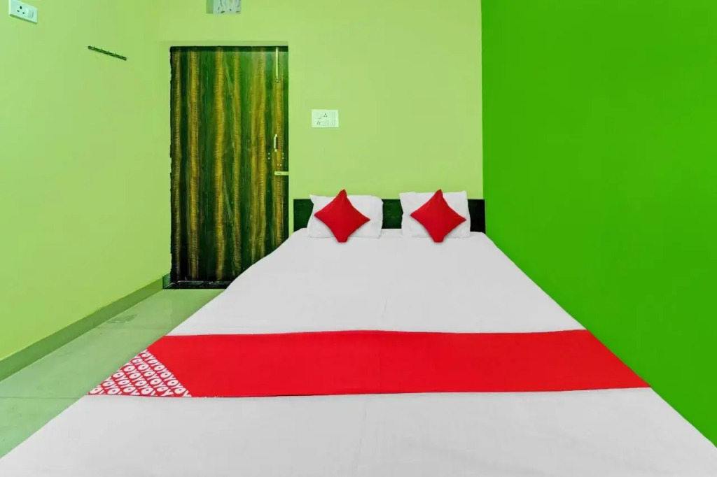 Патна: OYO Flagship 806036 Hotel Lotus Inn & Banquet