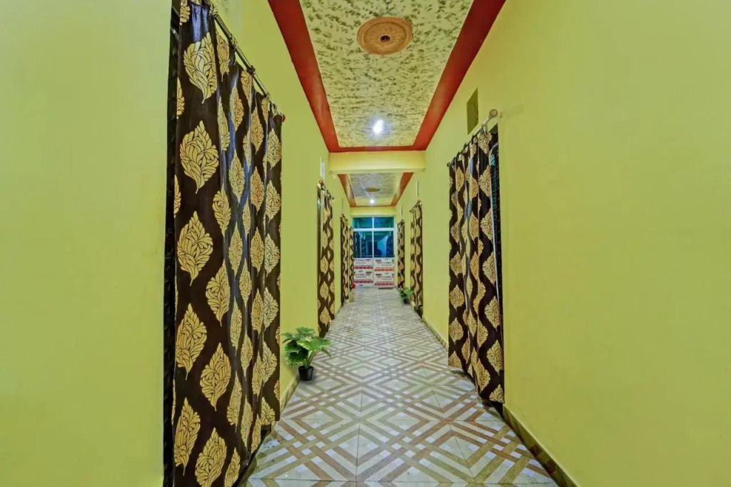 Патна: OYO Flagship 806036 Hotel Lotus Inn & Banquet