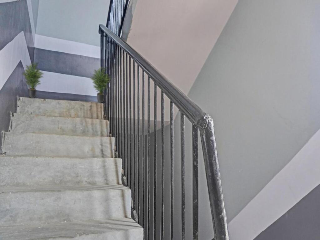 Патна: OYO 703347 Ab Hotel