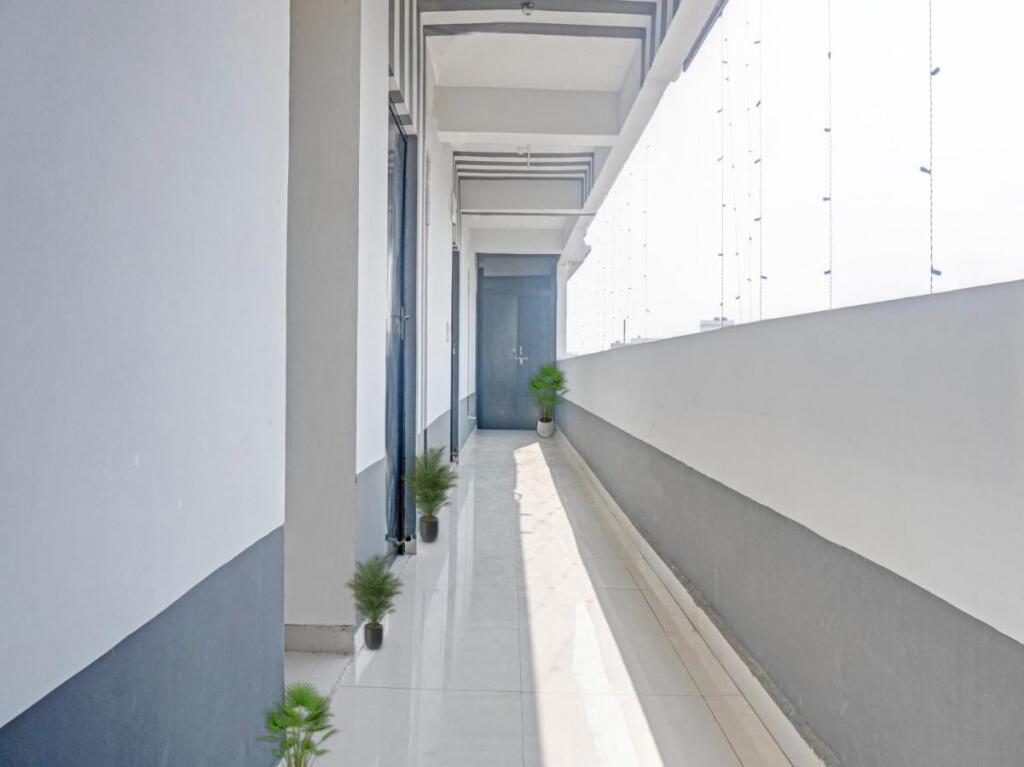 Патна: OYO 703347 Ab Hotel