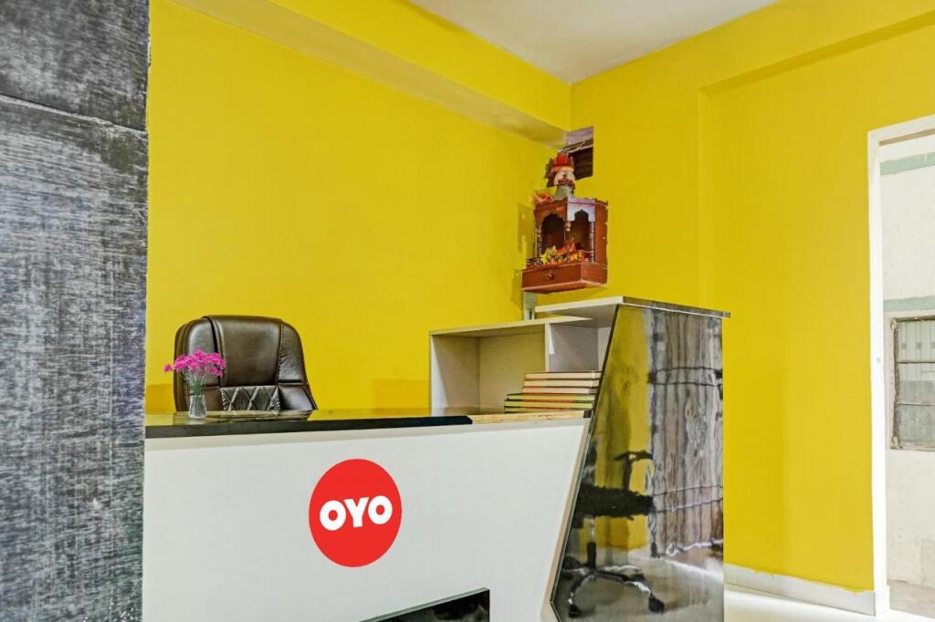 Патна: OYO 703347 Ab Hotel