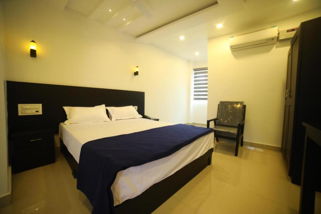 Payyanur: Sooryavamshi Residency