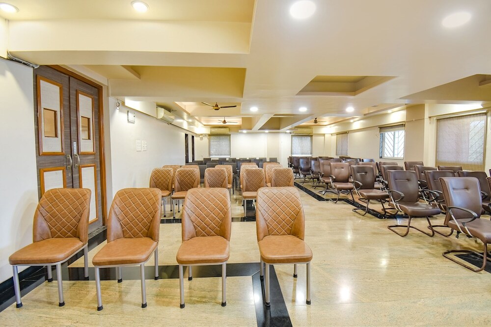 Пимпри-Чинчвад: Fabhotel Shreeyash Residency