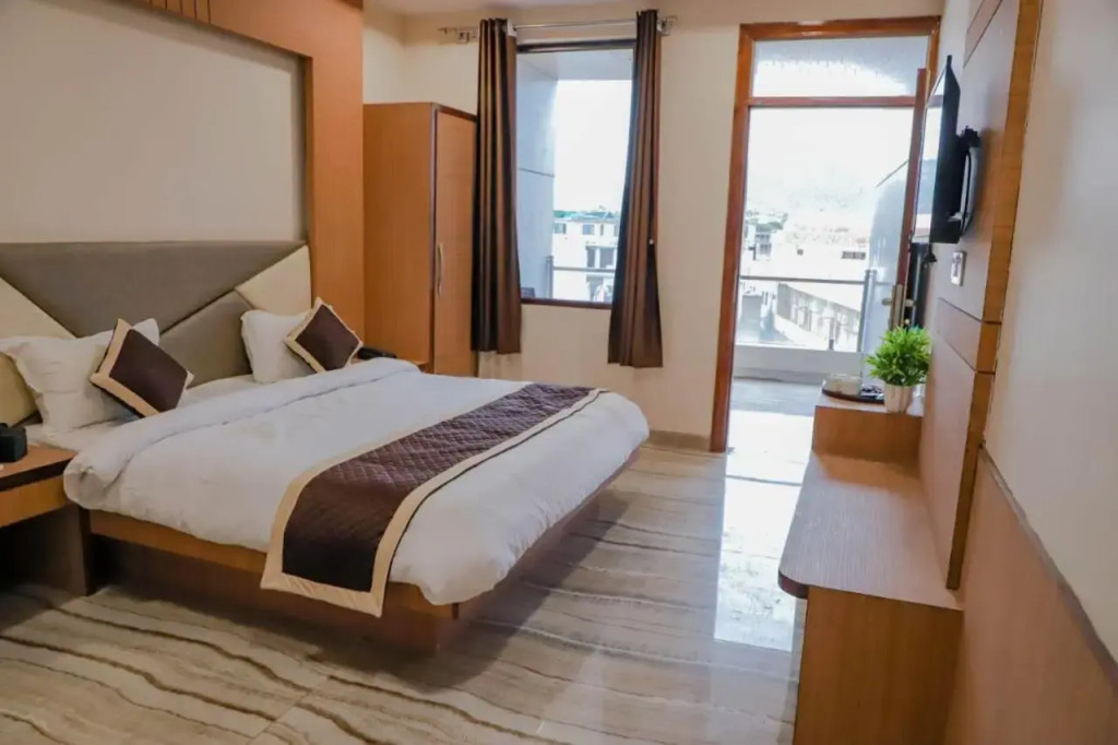 Дхар: Jmc Hotel The Moon