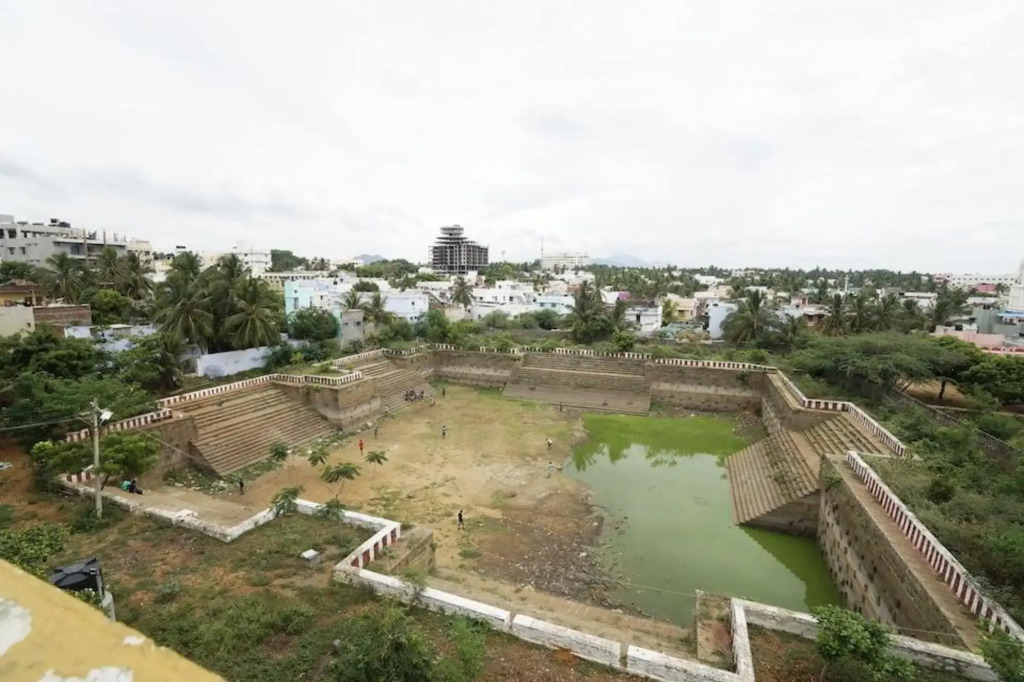 Eraniel: Hotel Manickam
