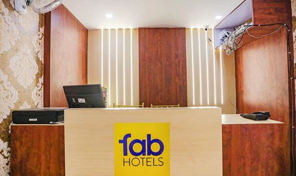 Праяградж: Fabhotel Cosmos