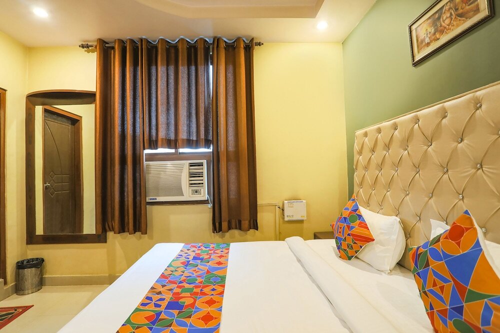 Праяградж: Fabhotel Dps International