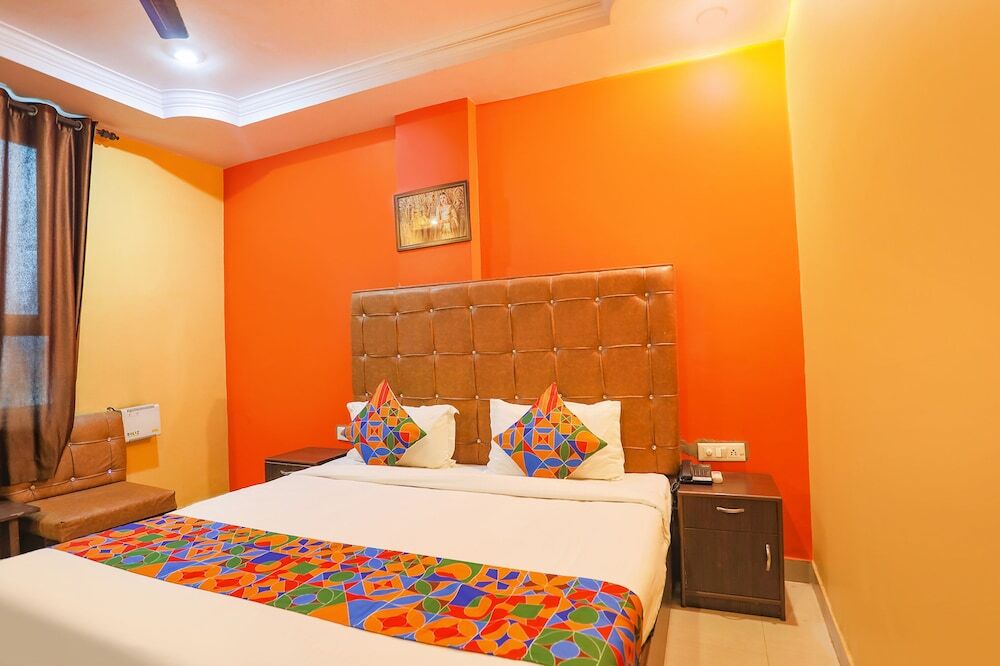 Праяградж: Fabhotel Dps International