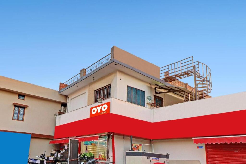 Прем-Нагар: OYO Flagship 805187 Hotel Vrv Homestay