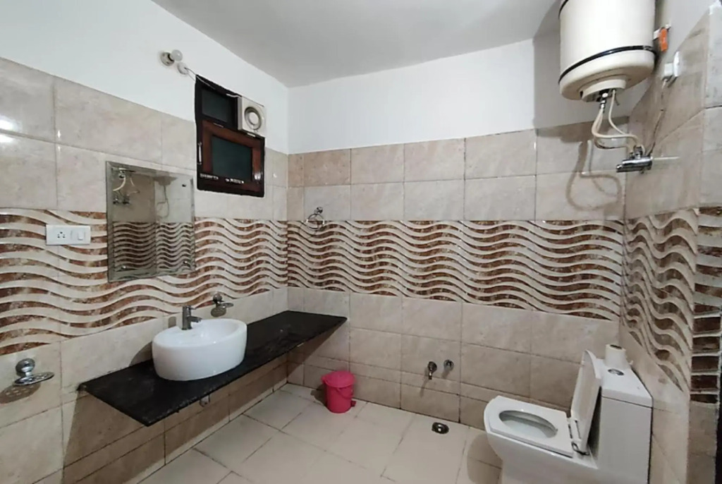 Сукха: Hotel Himadri Almora