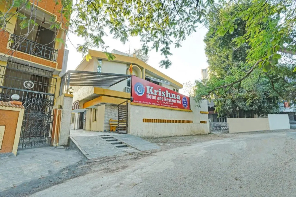 Райпур: OYO Flagship 805631 New Krishna Hotel & Restaurant