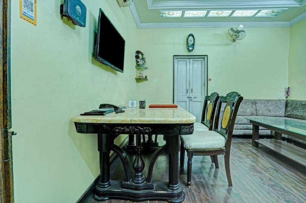 Райпур: OYO Flagship 805649 Hotel Pragya 4