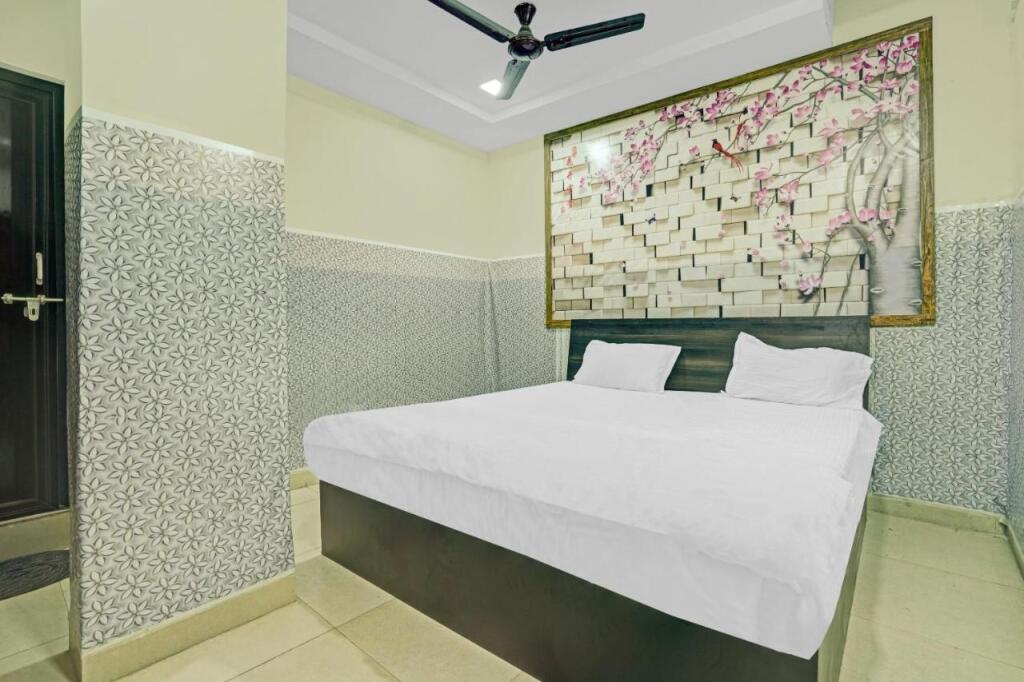 Райпур: OYO Flagship 805571 Hotel New Ss Palace.