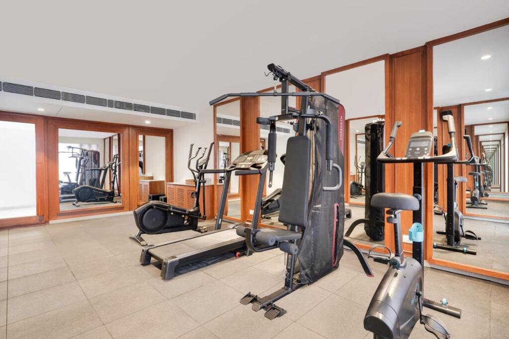 Раджкот: Lemon Tree Hotel Rajkot