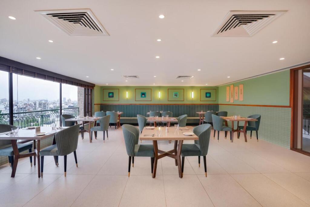 Раджкот: Lemon Tree Hotel Rajkot