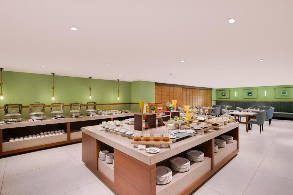 Раджкот: Lemon Tree Hotel Rajkot
