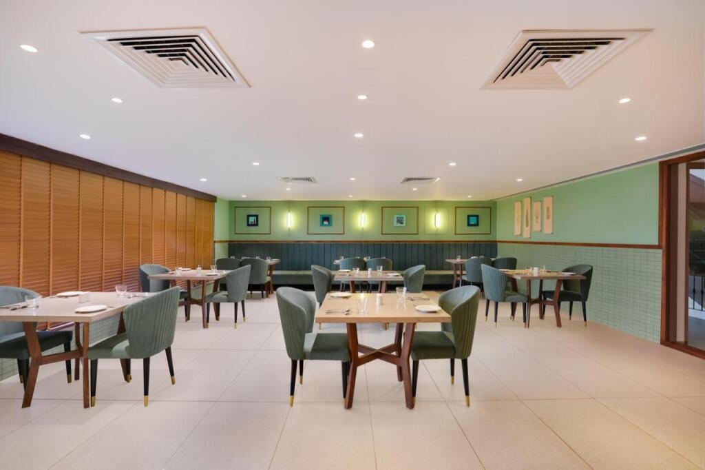Раджкот: Lemon Tree Hotel Rajkot