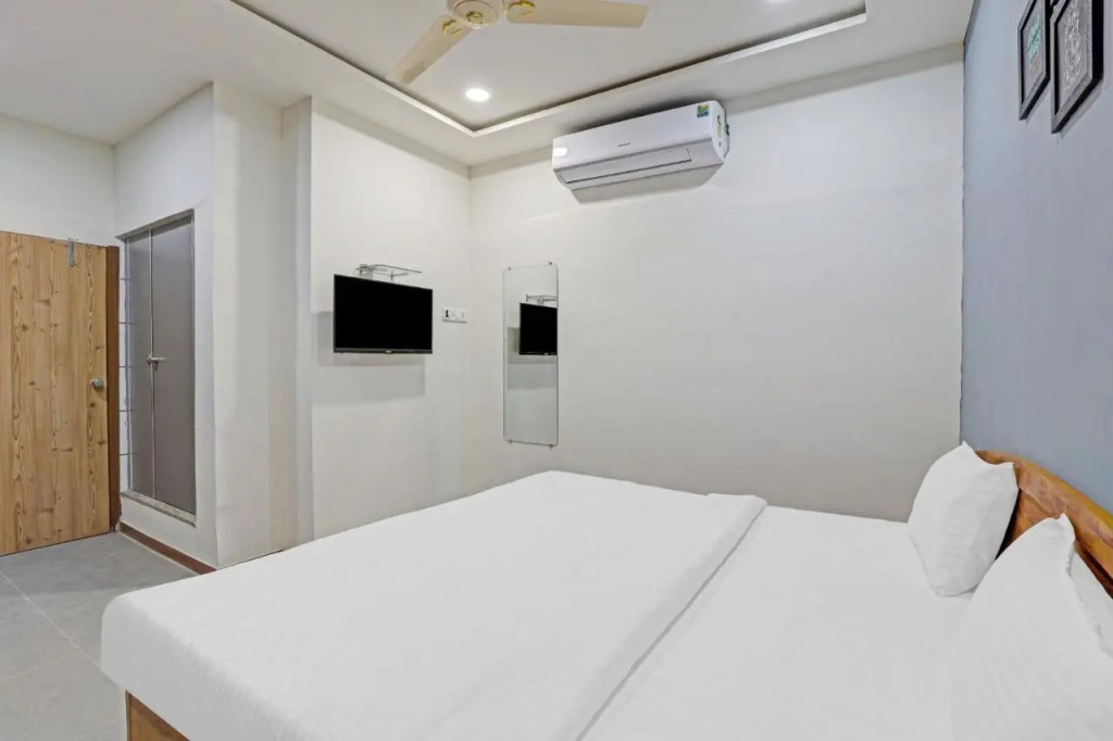 Раджкот: OYO Flagship 806254 Hotel King's Land