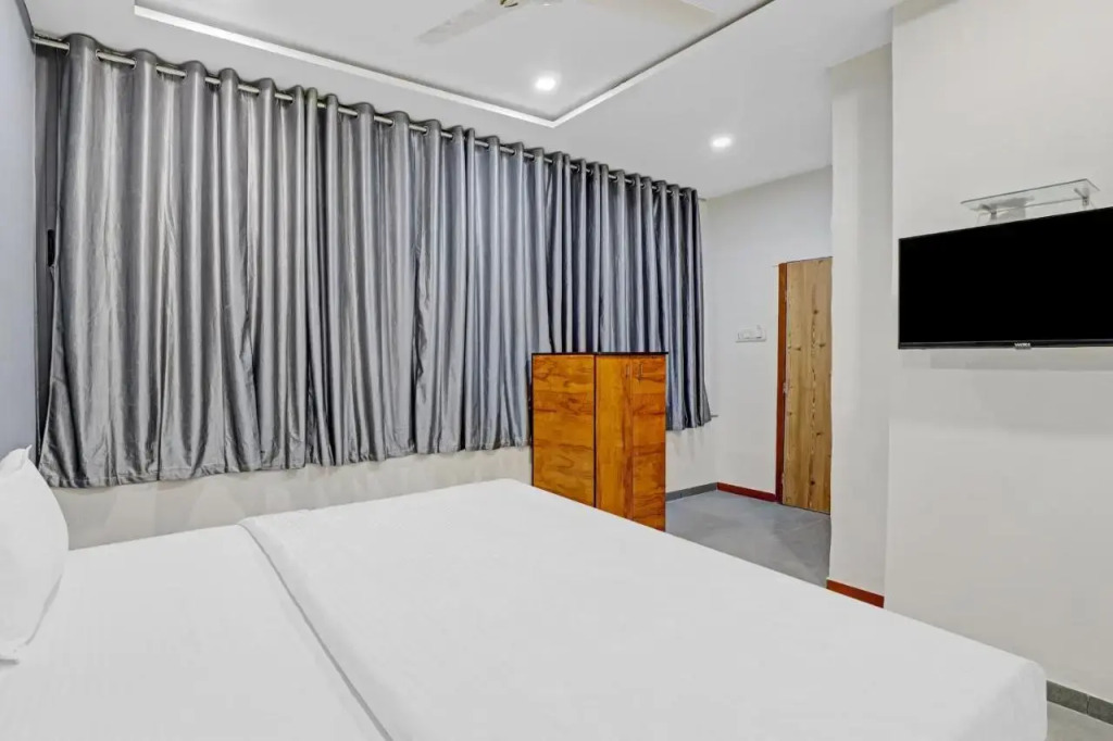 Раджкот: OYO Flagship 806254 Hotel King's Land