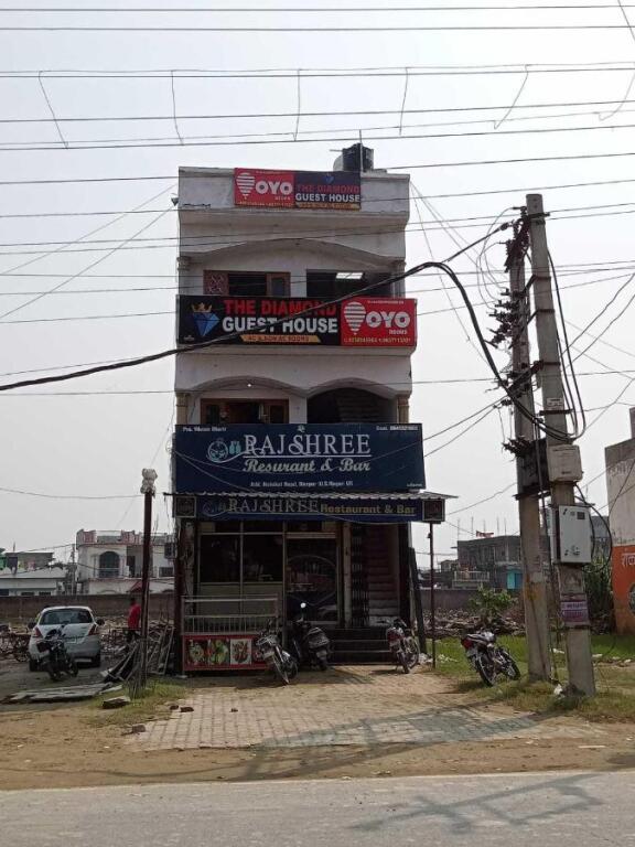 Крепость Ramnagar: OYO 702177 The Diamond Guest House