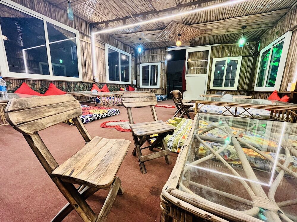 Ришикеш: Qotel Tapovan Rishikesh