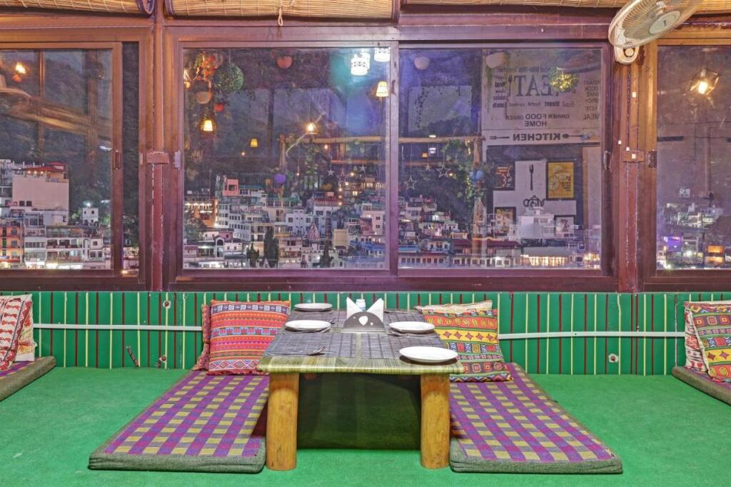 Ришикеш: SPOT ON 805219 Monkey House Stayz