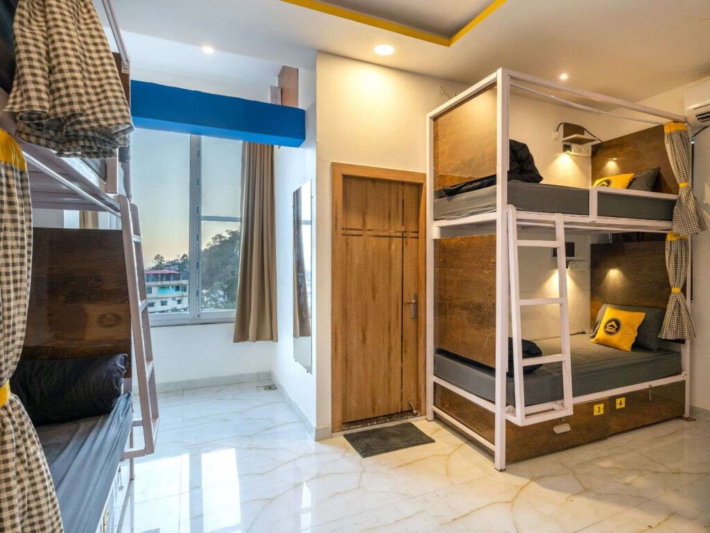 Ришикеш: The Hosteller Rishikesh, Upper Tapovan