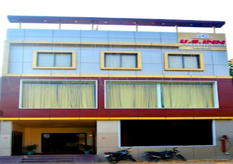 Сарнатх: Fabhotel Us Inn