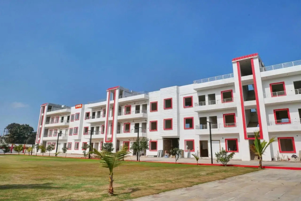 Сарнатх: OYO Flagship 806935 Maharaja Resort