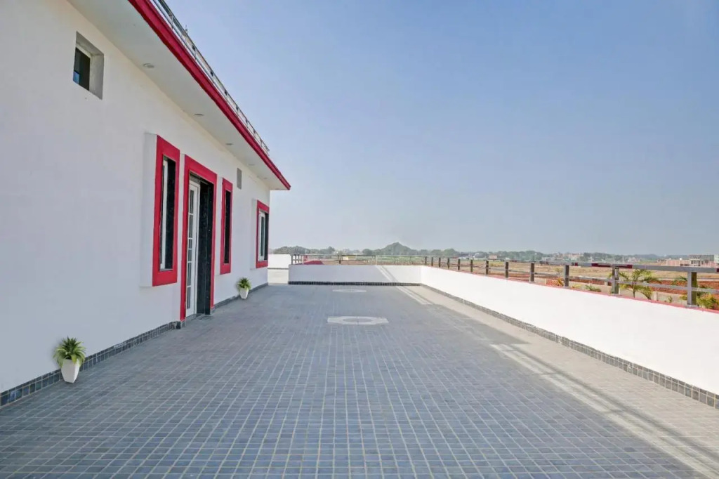 Сарнатх: OYO Flagship 806935 Maharaja Resort