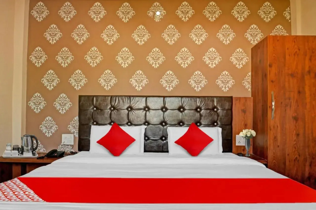 Сарнатх: OYO Flagship 806935 Maharaja Resort