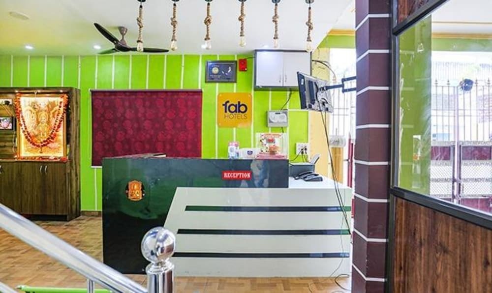 Сарнатх: Fabhotel Shivam Palace