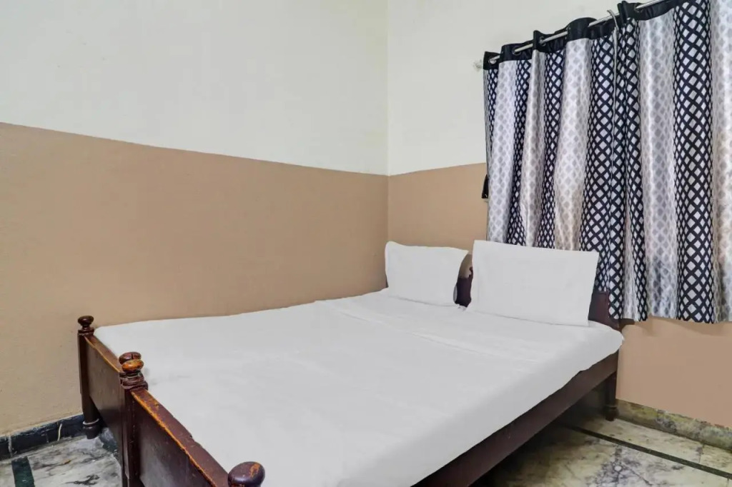 Секундерабад: SPOT ON 804524 Sri Sai Lohith Lodge