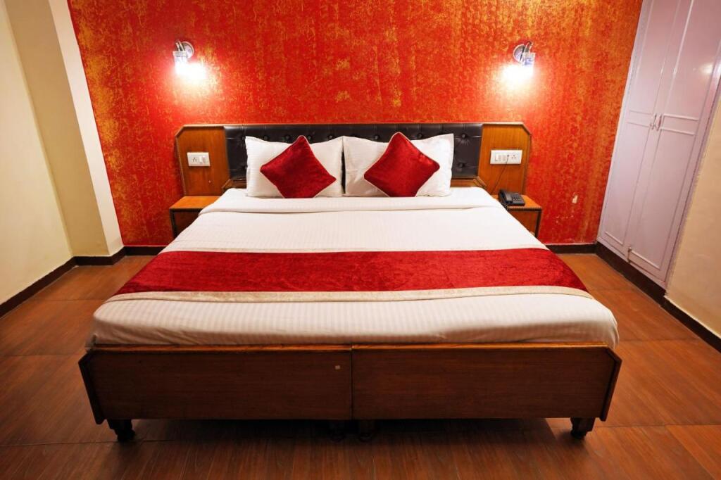 Шимла: Hotel Atithi Mall Road