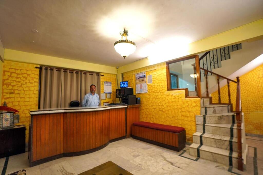Шимла: Hotel Atithi Mall Road