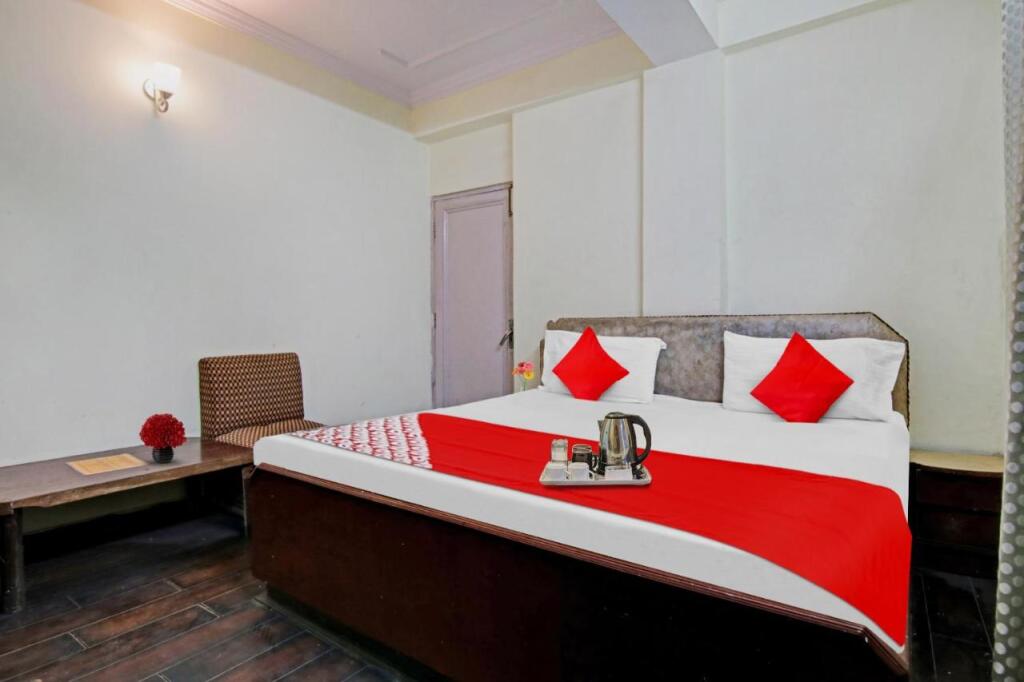 Шимла: Oyo Flagship 702571 Hotel Himani Mall Road