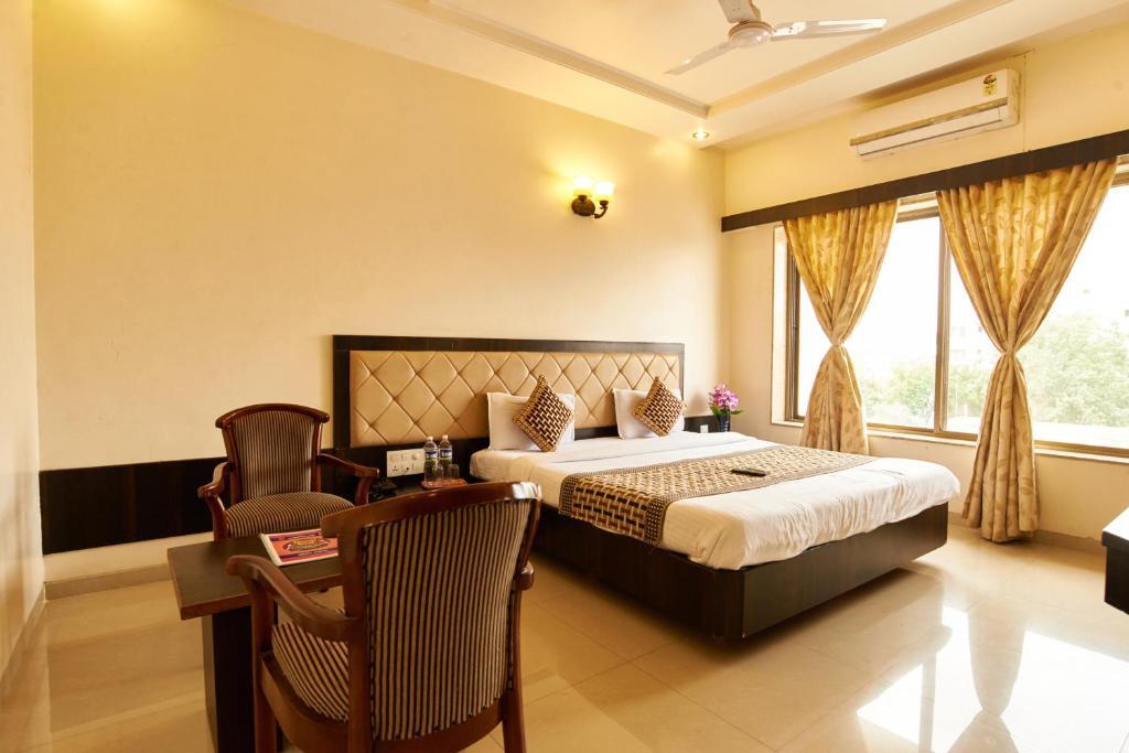 Ширди: Hotel Ganpati Palace by WB Economy