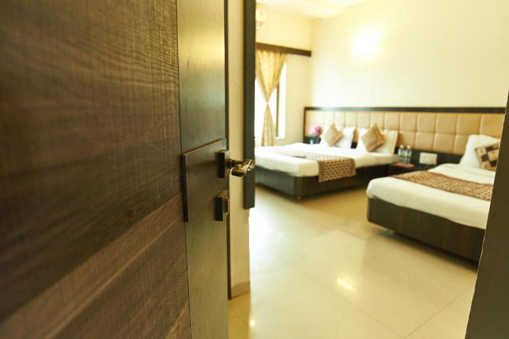 Ширди: Hotel Ganpati Palace by WB Economy