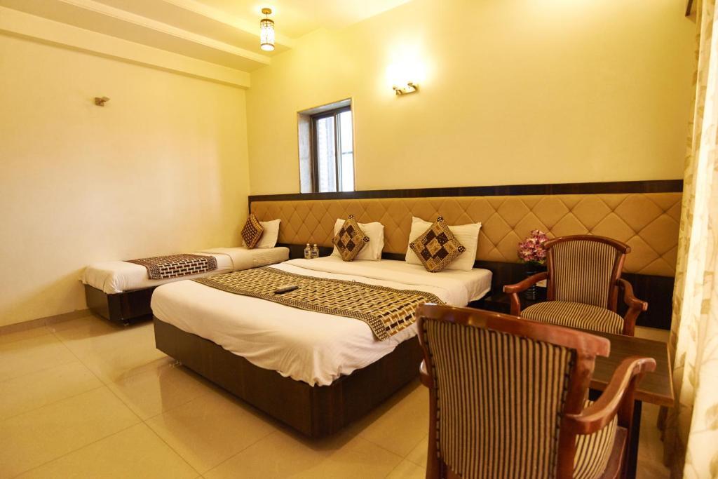 Ширди: Hotel Ganpati Palace by WB Economy