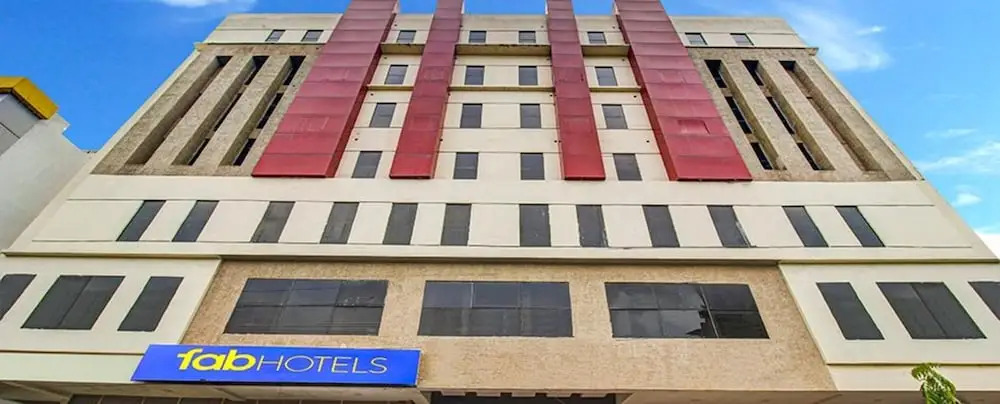 Секундерабад: Fabhotel L Grand