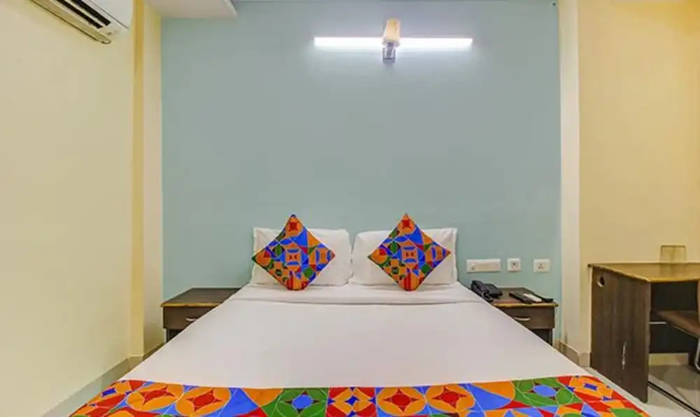 Секундерабад: Fabhotel L Grand