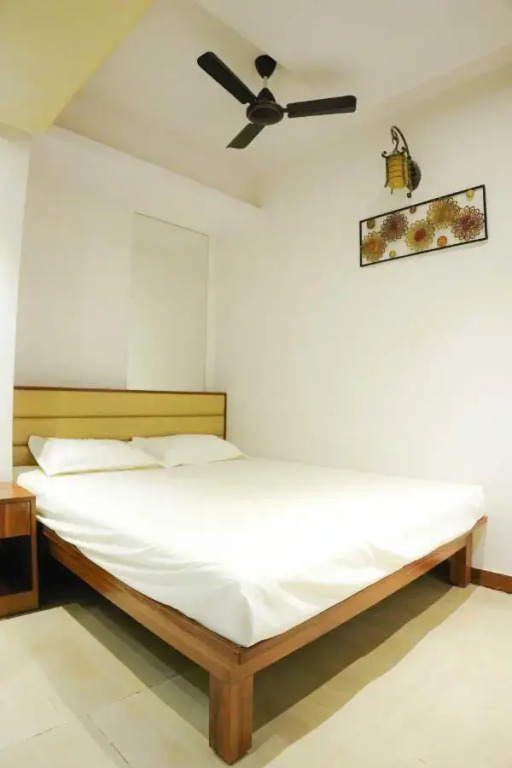 Сурат: OYO 700407 Atlantis Hotel