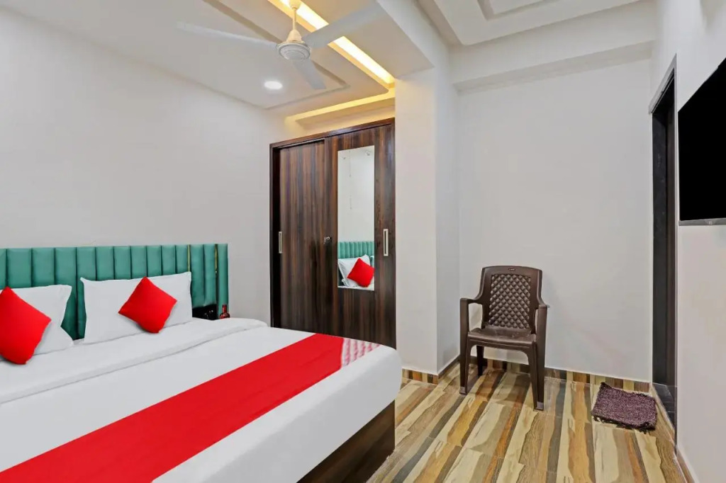 Сурат: OYO Flagship 808117 Hotel La Quinta