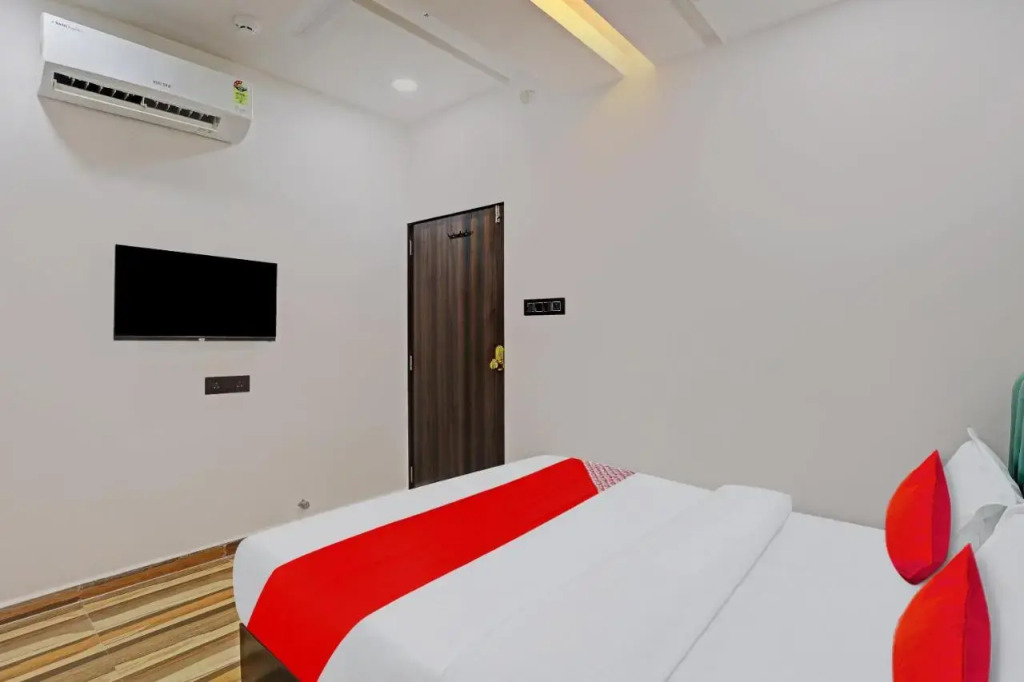Сурат: OYO Flagship 808117 Hotel La Quinta
