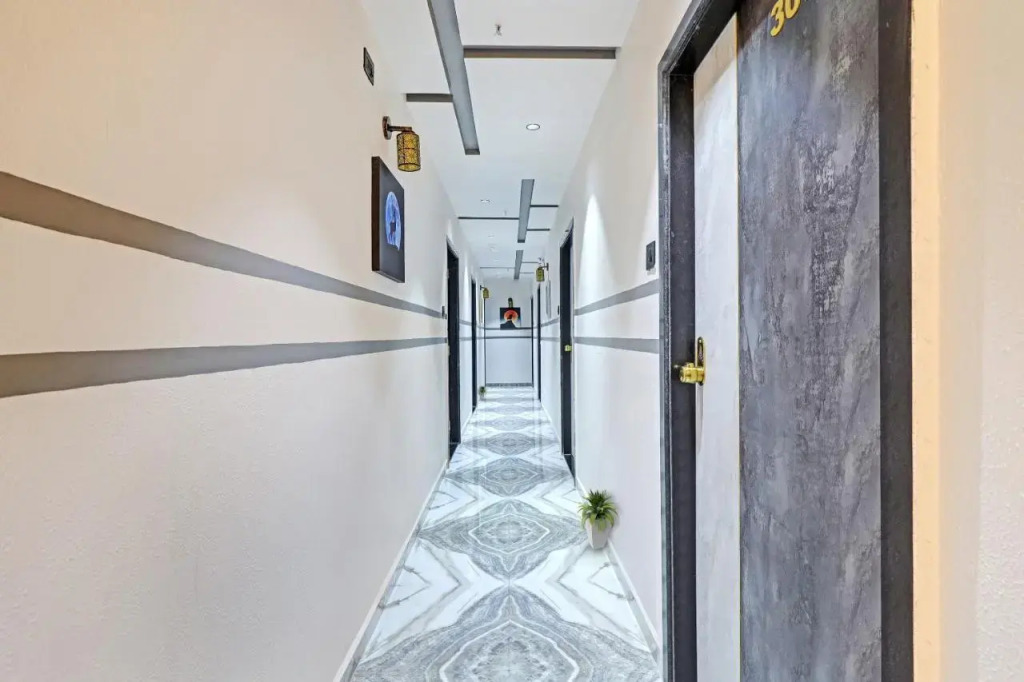 Сурат: OYO Flagship 808117 Hotel La Quinta