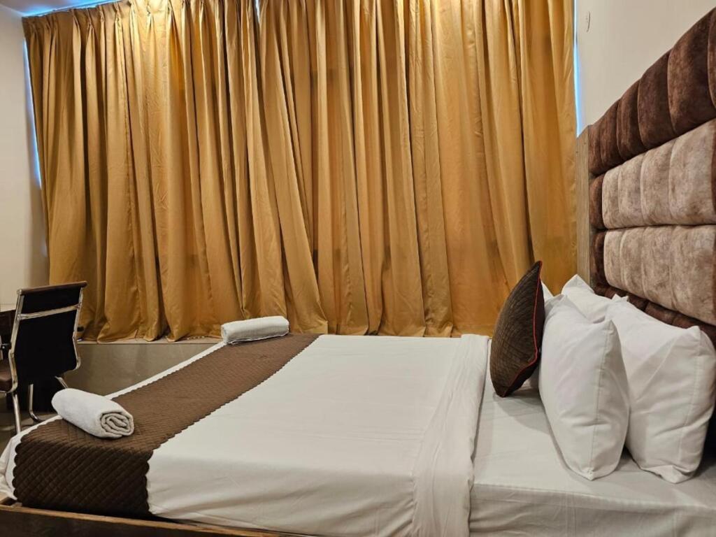 Шамшабад: Hotel Sky International Hyderabad