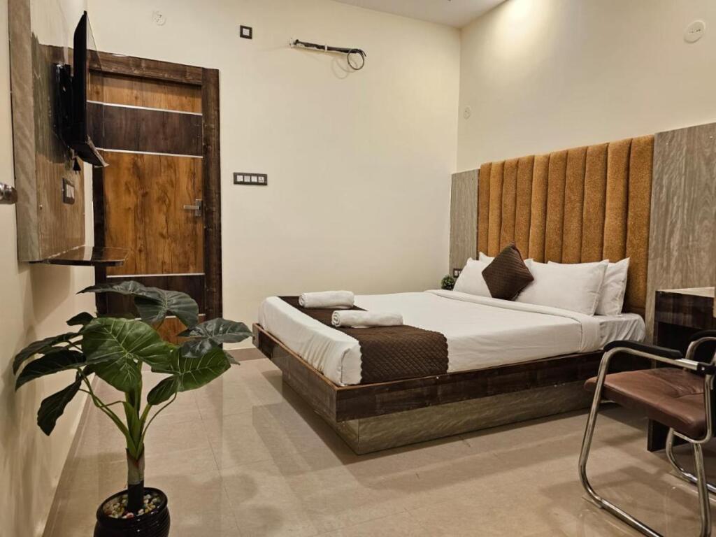 Шамшабад: Hotel Sky International Hyderabad
