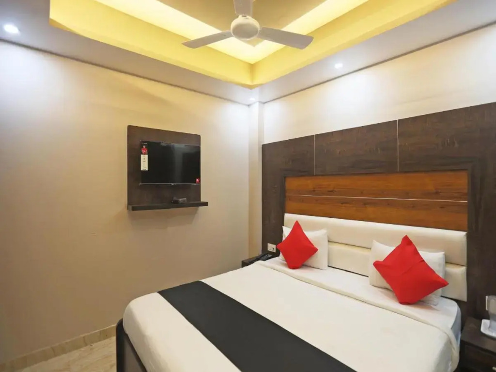 Тхане: Capital O72524 Hotel Rr Boutique