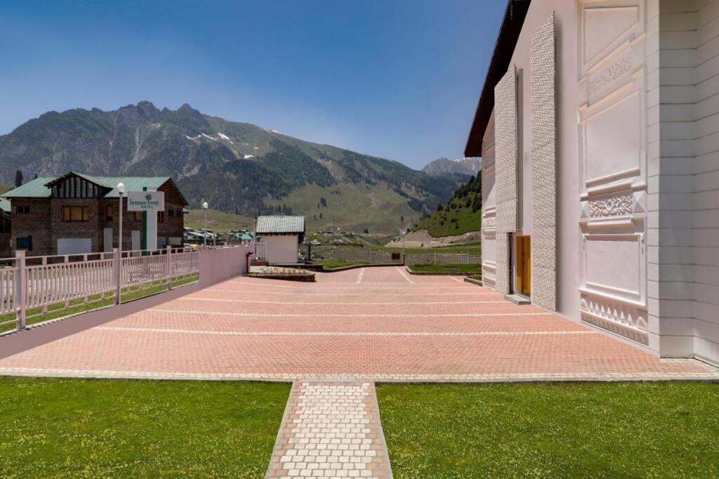 Пахалгам: Lemon Tree Hotel Sonmarg