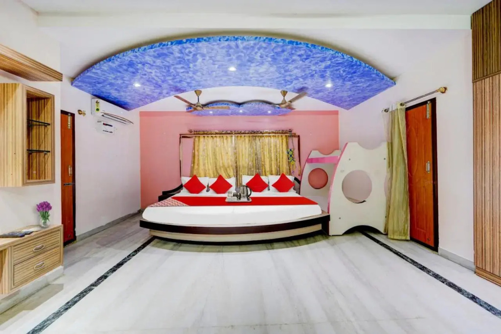 carousel image 1